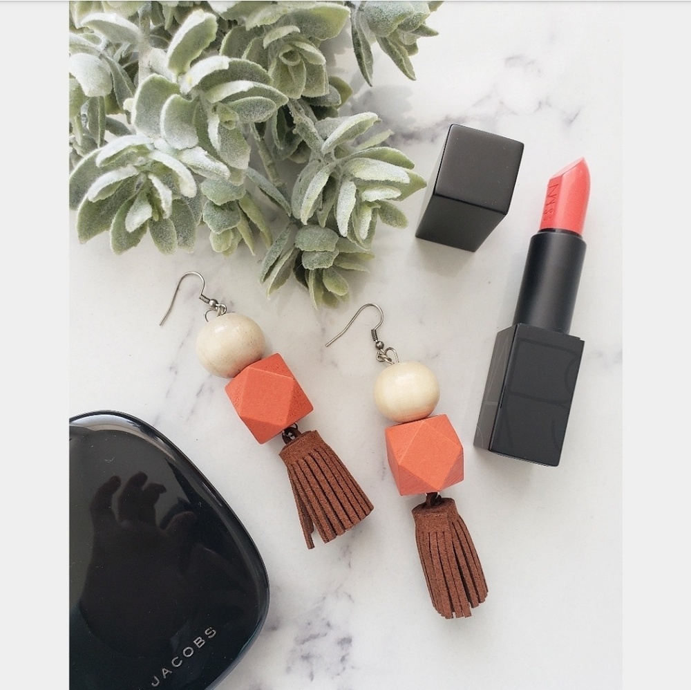 SALE! NEW WOOD ORANGE/BROWN EARRINGS